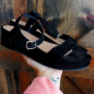 Black old navy sandals